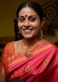 "நதியா, சிம்ரன், ராதிகா, ரம்யா கிருஷ்ணன்... தமிழ் சினிமாவின் செல்ல அம்மாக்கள்!"