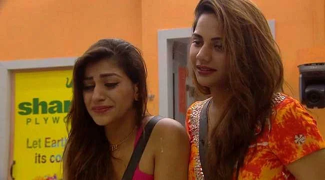 கட்டிப் பிடிச்சு கட்டிப் பிடிச்சு தலைவியான வைஷ்ணவி! #BiggBossTamil2