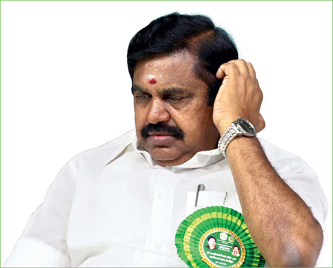 மிஸ்டர் கழுகு: நெருங்கும் தேர்தல்... உச்சத்தில் ஊழல்! - செருப்பு முதல் பருப்பு வரை!