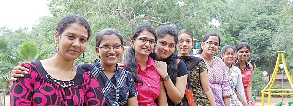அவள் 16