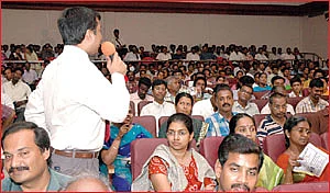 திருச்சியை திணறடித்த பண ஐடியா!