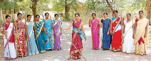 சிலம்பரசிகள்!