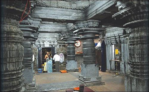 பஞ்ச லட்சுமிதிருத்தலம் நாகமங்களா!
