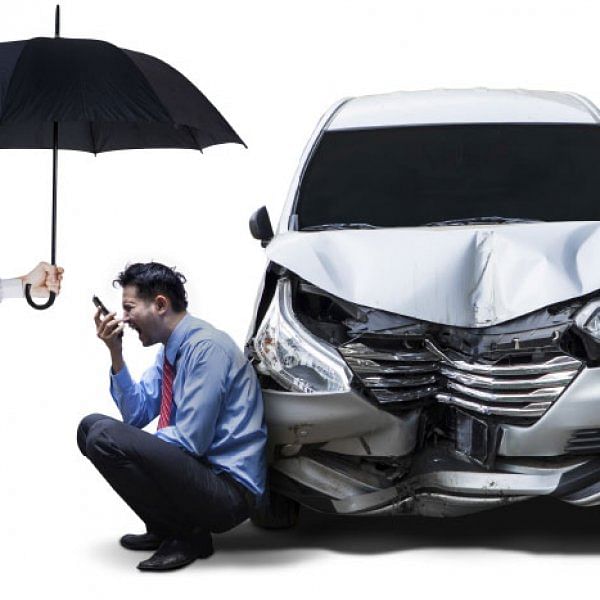 வாகனக் காப்பீடு: தேர்ட் பார்ட்டி இன்ஷூரன்ஸ் மட்டும் போதுமா?