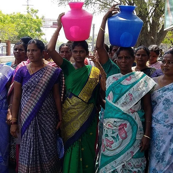 `ஓட்டுக் கேட்டு வந்தா.. வேட்டு வச்சு துரத்துவோம்' - தண்ணீர்ப் பிரச்னையால் தவிக்கும் சங்ககிரி மக்கள்