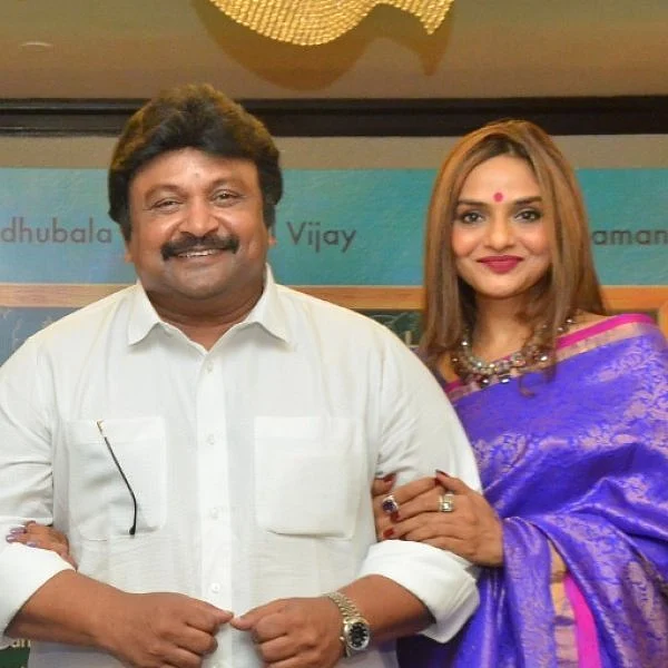 `20 வருஷத்துக்குப் பிறகும் அதேமாதிரி இருக்கார் பிரபு!' - பாராட்டும் நடிகை மதுபாலா