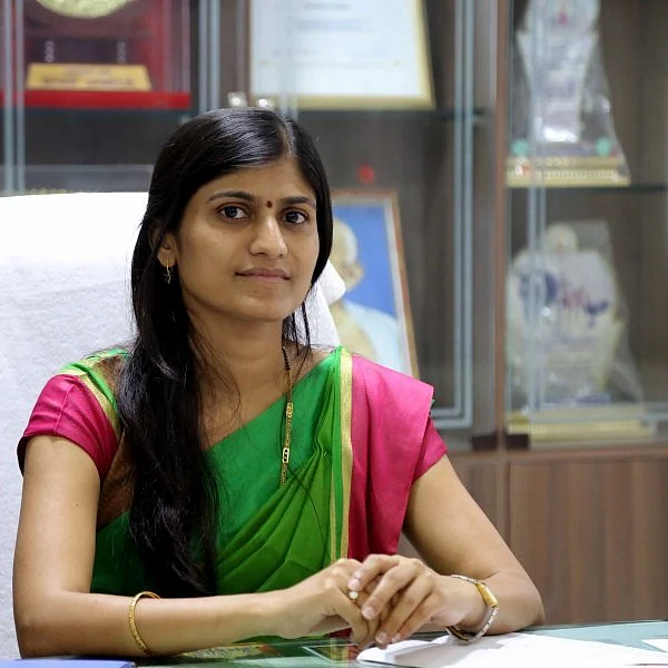 சேலம் கலெக்டரைக் கலாய்த்த டிக் டாக் வீடியோ! - சைபர் கிரைம் போலீஸார் விசாரணை