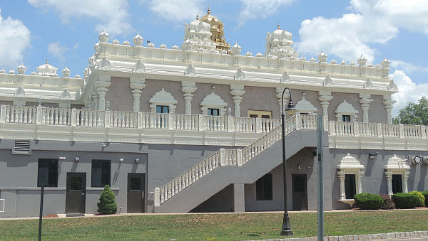 அமெரிக்க மண்ணில் அற்புத ஆலயங்கள்!