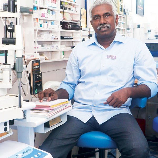 தெய்வத்தான் ஆகாதெனினும் - கனவு பலித்தது... கண்கள் கிடைத்தன!