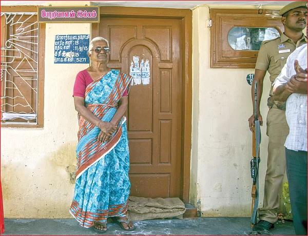 “இந்த மகிழ்ச்சி முப்பது நாள்களுக்குள் வடிந்துவிடாமல் இருக்கவேண்டும்!”