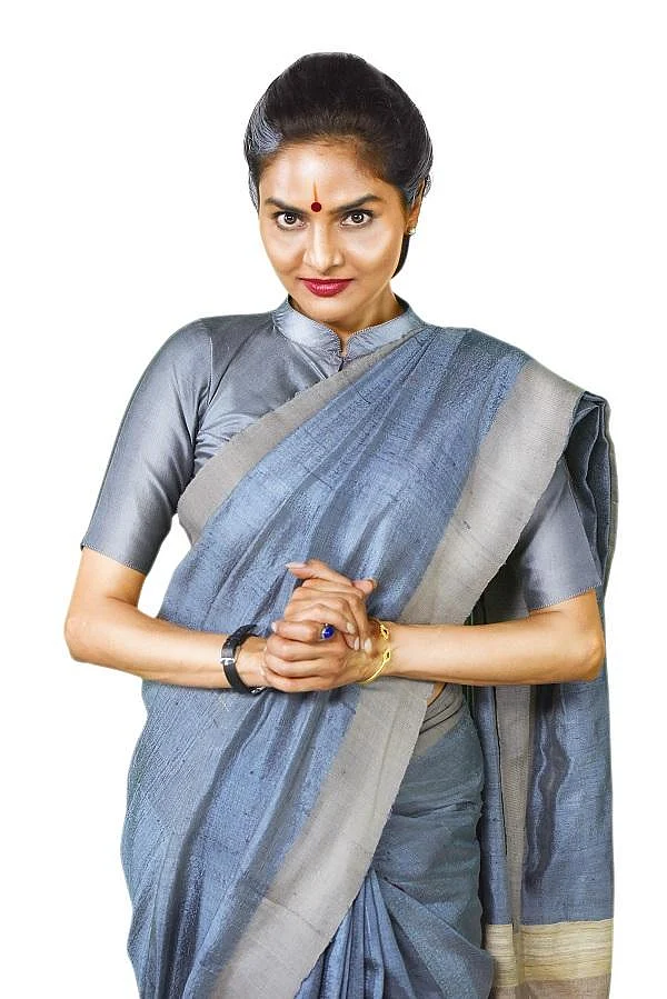 "அந்த வருத்தம்தான் மீண்டும் தீவிரமா நடிக்கக் காரணம்!" - மதுபாலா