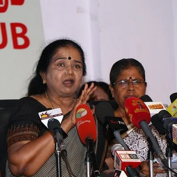 ``பாலியல் ரீதியாகப் பாதிக்கப்படும் பெண்களுக்கு இலவச சட்ட உதவி அளிக்கிறோம்’’ - திலகவதி ஐ.பி.எஸ்