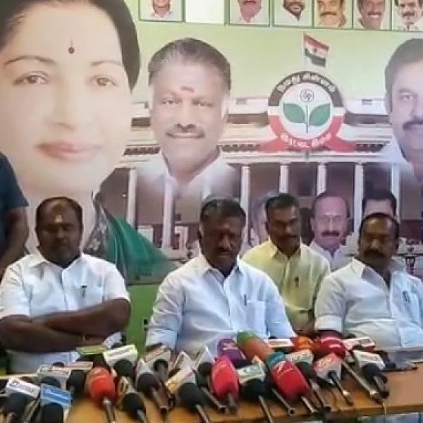 `ஈ.வி.கே.எஸ் இளங்கோவன் மீது வழக்கு தொடர்வேன்!' - ஓ.பி.எஸ் பேட்டி