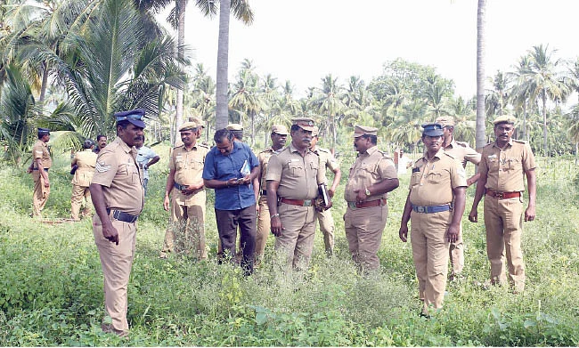 "எட்டுவழிச் சாலைக்கு இந்த விதிகளைப் பின்பற்றவில்லை!”