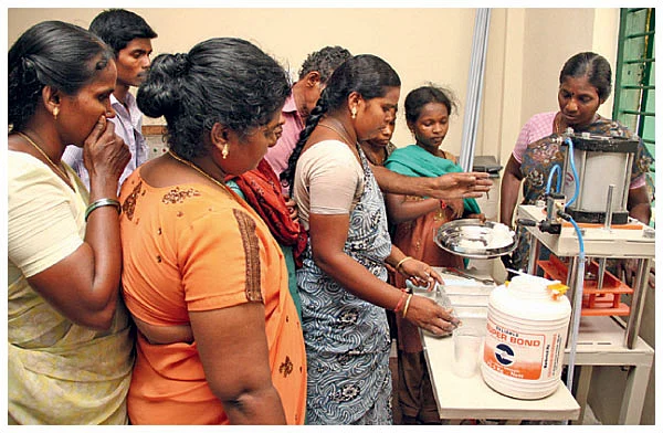 'தானே' துயர் துடைத்தோம்!