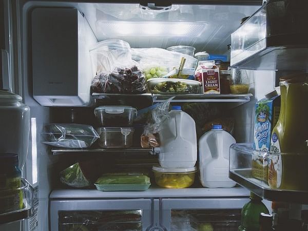 How to: ஃபிரிட்ஜை சுத்தம் செய்வது எப்படி? | How to keep the refrigerator clean?