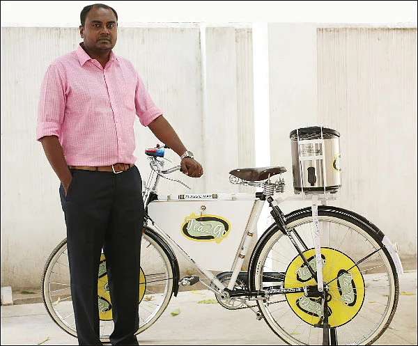 ‘ Tea2go’: சைக்கிள் டீ விற்பனையில் புதுமை!