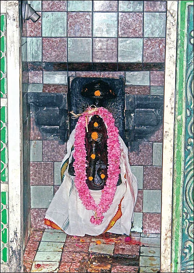 குறை தீர்க்கும் கோயில்கள் - 22 - மிளகு ரசம் சாதம்... பருப்புத் துவையல்!