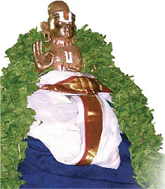 நம் ஆழ்வாரை வணங்குவோம்!