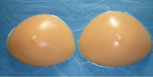 Breast cancer - மிரட்டும் மார்பக புற்றுநோய்!