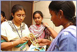 ஒரு நாள் முதலாளி - ஃபேன்ஸி பாசி வாங்கலியோ...