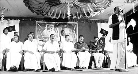 போர்க் குற்றத்தில் காங்கிரஸ் மற்றும் கூட்டணிக் கட்சிகள்!