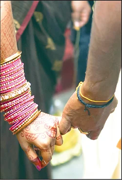 லிவிங் டுகெதர்! - திருமணத்தை ஒழிக்கப்போகும் உறவுமுறையா?