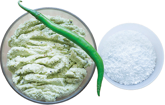 வாசகிகள் கைமணம்: பேரீச்சம்பழ அடையும், பாதாம் அல்வாவும்!