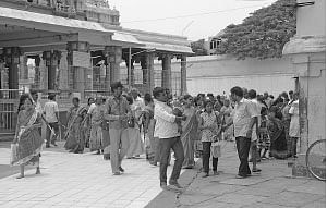 இதோ... எந்தன் தெய்வம்! - 42