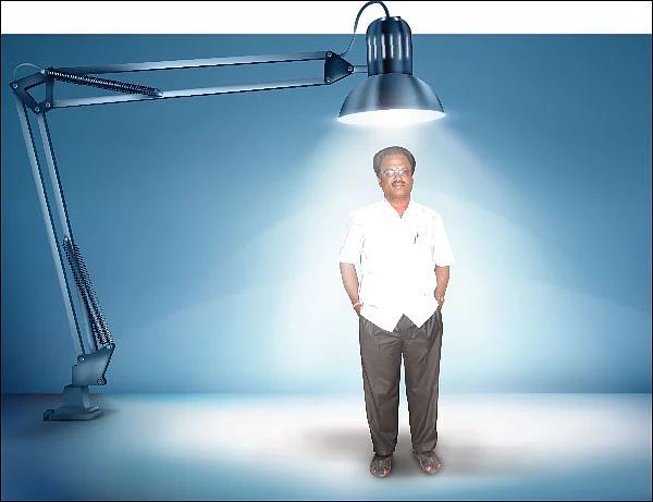 நொடித்த பஸ் பாடி பிசினஸ்... - நிமிரவைத்த எல்.இ.டி லைட்!