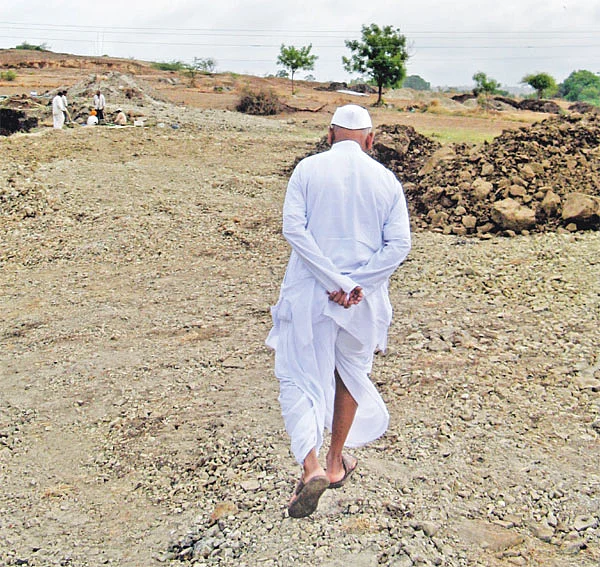 அன்னா ஹஸாரே (எ) இந்தியன் தாத்தா