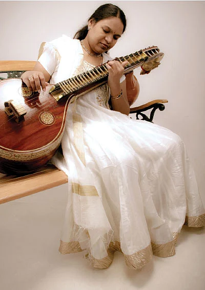 “இசையில் தொடங்குதம்மா!”