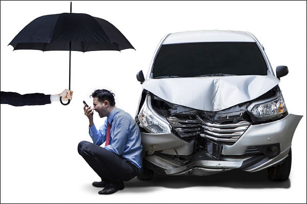 வாகனக் காப்பீடு: தேர்ட் பார்ட்டி இன்ஷூரன்ஸ் மட்டும் போதுமா?