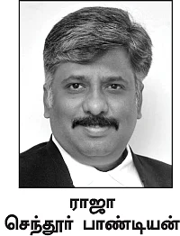 “அ.தி.மு.க-வின் எதிர்காலம் சசிகலா கையில்!”