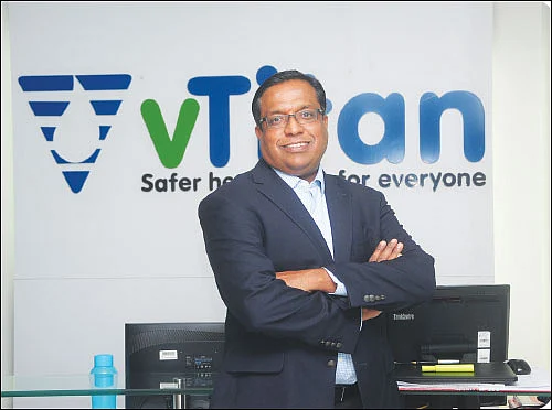 குறைந்த விலையில் தரமான மருத்துவக் கருவிகள்... மெடிக்கல் துறையில் கலக்கும் வி-டைட்டன்!