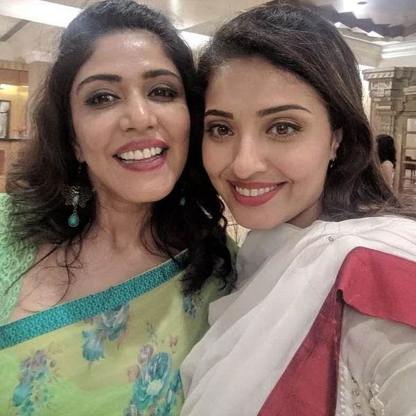 சிலரால் வேதனைப்பட்ட பிறகுதான் என் அட்வைஸ் மும்தாஜுக்குப் புரிஞ்சது! - மமதி