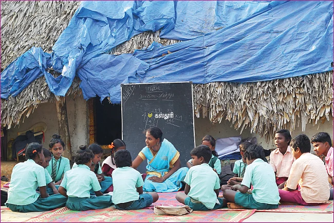 நேசக்காரிகள்: நடமாடும் இதயம்