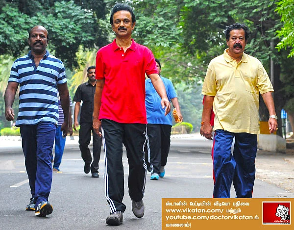 குடும்பத்தை நேசித்தால் புகைப்பதை நிறுத்துங்கள்!