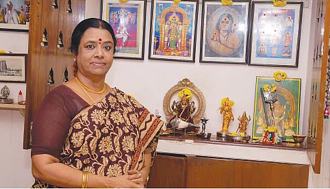 “பாட்டும் பேச்சும் எனக்கு கை வந்த கலை!”