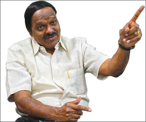 ரஜினியிடம் எம்.ஜி.ஆரைப் பார்க்கிறேன்!