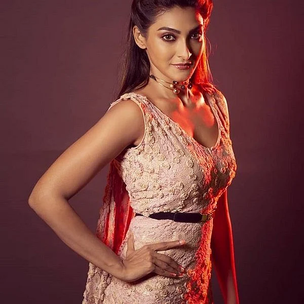 ``பாலியல் தொல்லைகள் மாடலிங்லயும் இருக்கு!'' - `மிஸ் சூப்பர் குளோப் இந்தியா' அக்ஷரா
