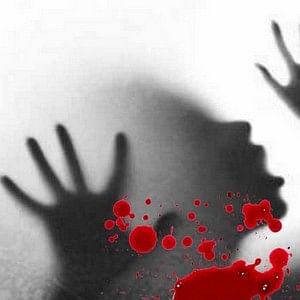 உயிரைக்குடிக்கும் பெண் உறுப்பு சிதைவு சடங்கு... இன்றும் தொடரும் கொடூர வழக்கம்!