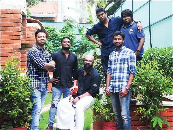 இசை இங்கே இருந்துதான் வருது!