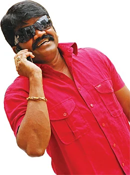 ''விஜயகாந்த் என்னைவிட காமெடி பீஸுண்ணே!''