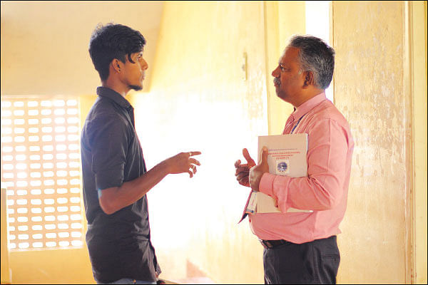 இனி உன் காலம் - 13 - ஏன் பிடிக்கவில்லை படிப்பு..?