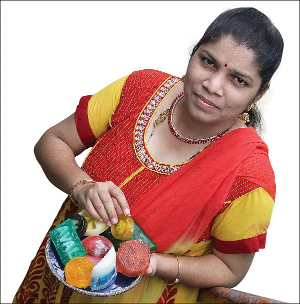 பத்து வகை சோப் பண்ணலாம்... 5 ஆயிரம் ரூபாய் முதலீட்டில்!