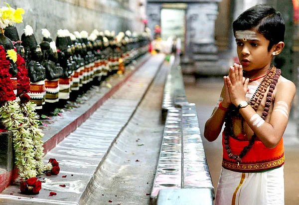 சிவனருட்செல்வன் - சிவப்பணியால் சிந்தை மகிழ்விக்கும் சிறுவன்