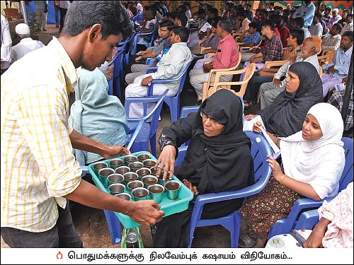 டெங்கு மட்டுமல்ல... 64 வகை காய்ச்சல்களுக்கும் நிலவேம்புக் குடிநீர்!