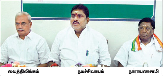 நெருங்கும் நாடாளுமன்றத் தேர்தல் - பரபரக்கும் புதுச்சேரி கட்சிகள்... பதுங்கும் காங்கிரஸ் தலைவர்கள்!