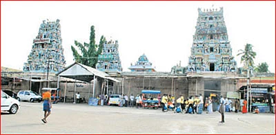 ஆண்கள் வைக்கும் 'பொங்கல்' படையல்!